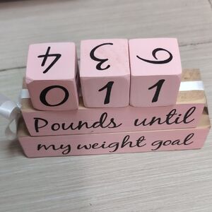 Pink Weight Goal Countdown Blocks